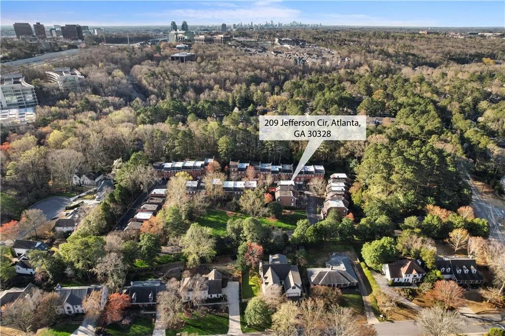 209 Jefferson Circle, Atlanta, Georgia 30328, 3 Bedrooms Bedrooms, ,2 BathroomsBathrooms,Residential,Sold,209 Jefferson Circle,7355685