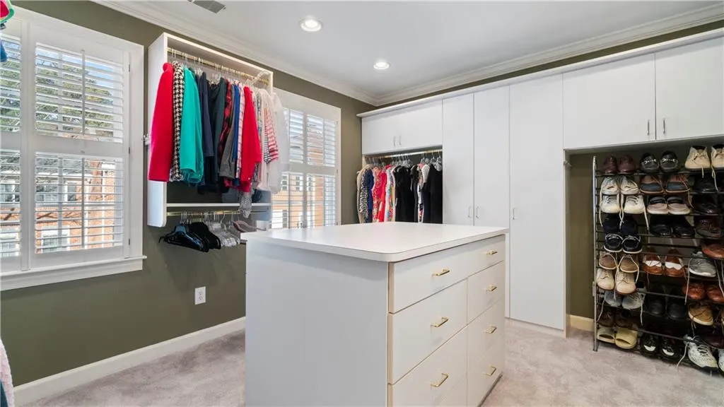 209 Jefferson Circle, Atlanta, Georgia 30328, 3 Bedrooms Bedrooms, ,2 BathroomsBathrooms,Residential,Sold,209 Jefferson Circle,7355685