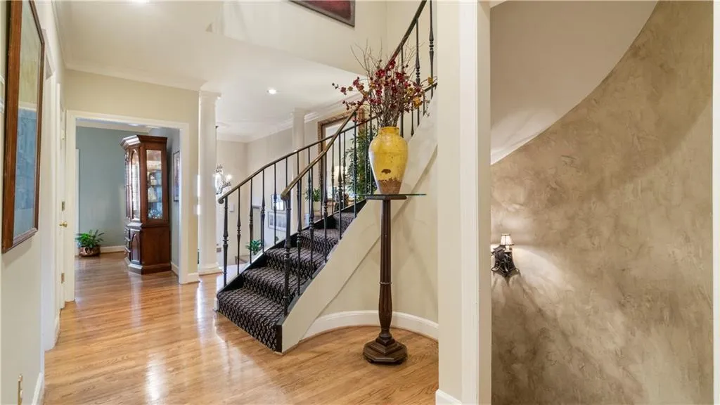 209 Jefferson Circle, Atlanta, Georgia 30328, 3 Bedrooms Bedrooms, ,2 BathroomsBathrooms,Residential,Sold,209 Jefferson Circle,7355685
