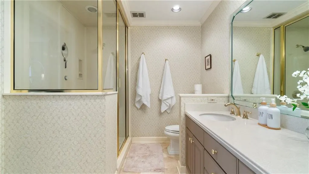 209 Jefferson Circle, Atlanta, Georgia 30328, 3 Bedrooms Bedrooms, ,2 BathroomsBathrooms,Residential,Sold,209 Jefferson Circle,7355685