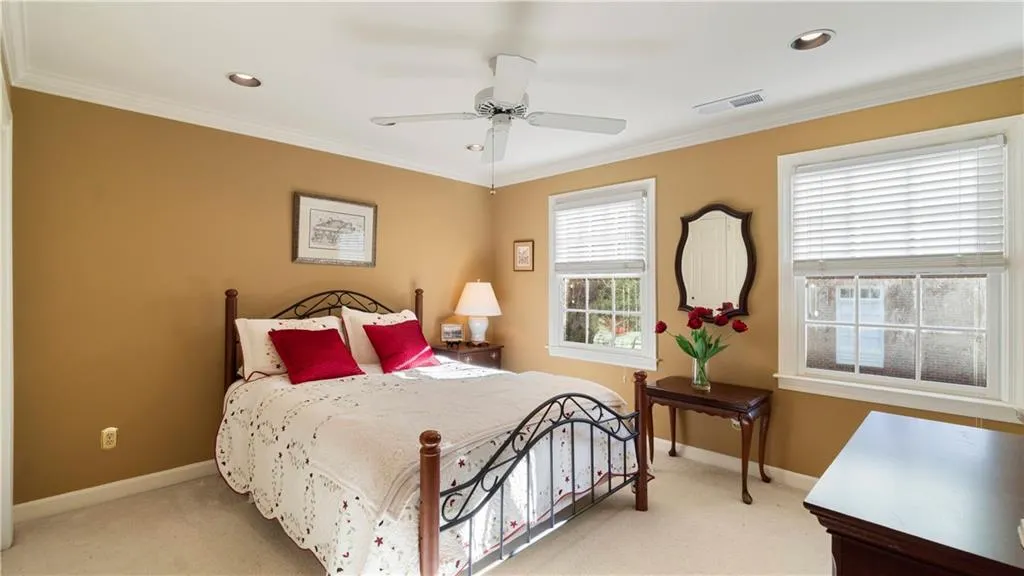 209 Jefferson Circle, Atlanta, Georgia 30328, 3 Bedrooms Bedrooms, ,2 BathroomsBathrooms,Residential,Sold,209 Jefferson Circle,7355685