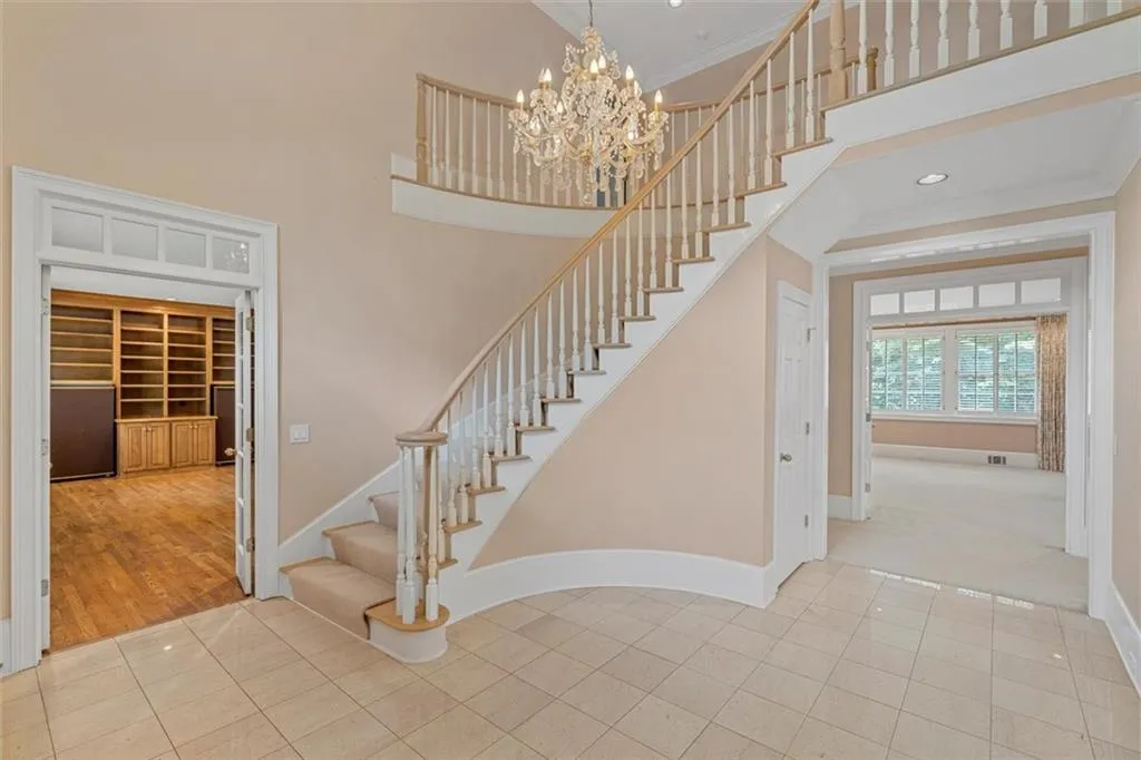 555 Old Cobblestone Drive, Sandy Springs, Georgia 30350, 5 Bedrooms Bedrooms, ,3 BathroomsBathrooms,Residential,Sold,555 Old Cobblestone Drive,7224994