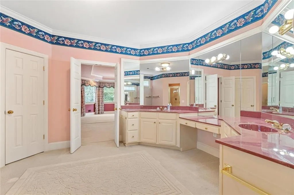 555 Old Cobblestone Drive, Sandy Springs, Georgia 30350, 5 Bedrooms Bedrooms, ,3 BathroomsBathrooms,Residential,Sold,555 Old Cobblestone Drive,7224994