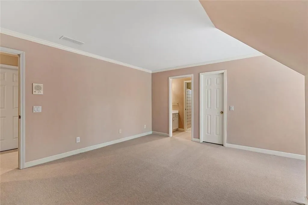 555 Old Cobblestone Drive, Sandy Springs, Georgia 30350, 5 Bedrooms Bedrooms, ,3 BathroomsBathrooms,Residential,Sold,555 Old Cobblestone Drive,7224994