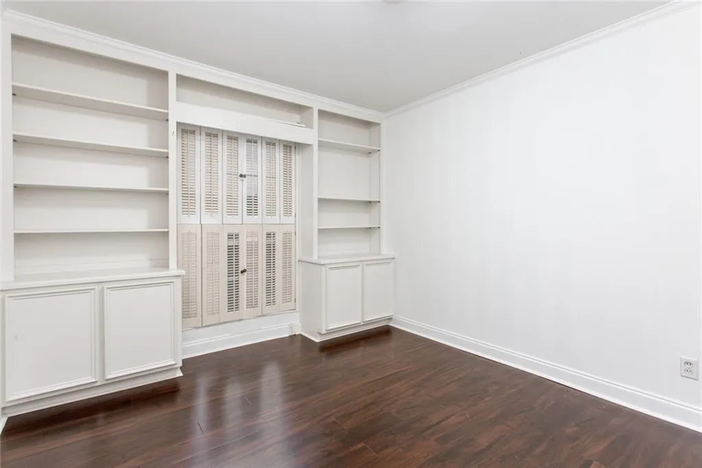 5595 Kingsport Drive Unit 17, Atlanta, Georgia 30342, 3 Bedrooms Bedrooms, ,2 BathroomsBathrooms,Residential,Sold,5595 Kingsport Drive Unit 17,6815974