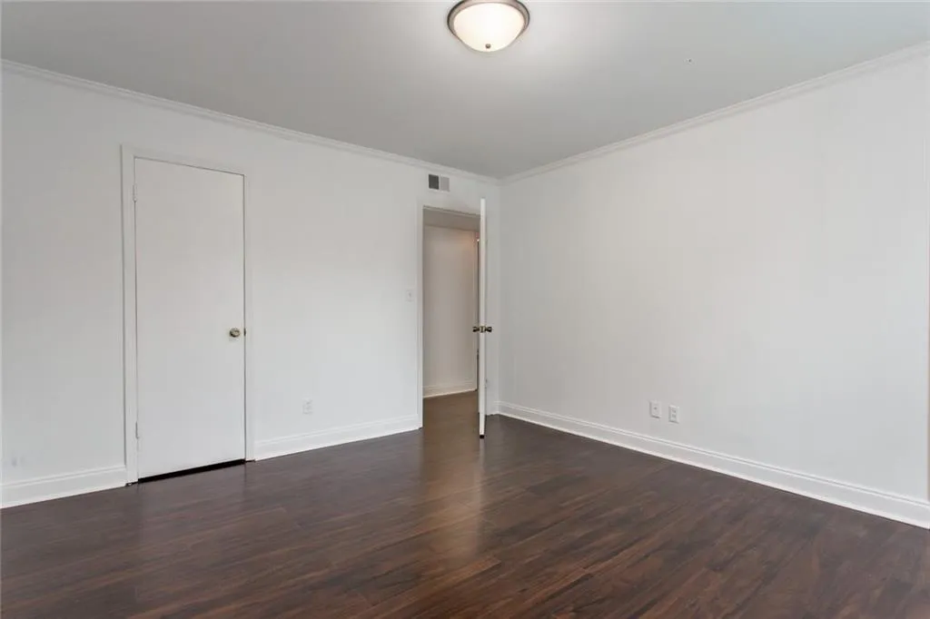 5595 Kingsport Drive Unit 17, Atlanta, Georgia 30342, 3 Bedrooms Bedrooms, ,2 BathroomsBathrooms,Residential,Sold,5595 Kingsport Drive Unit 17,6815974