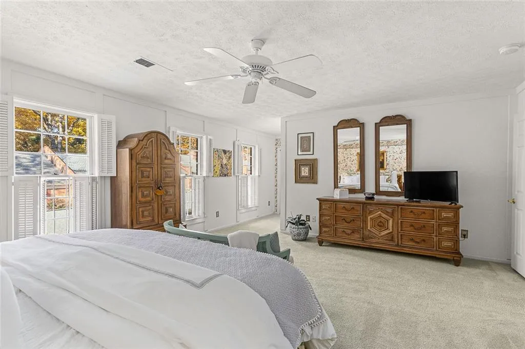 431 The North Chace, Atlanta, Georgia 30328, 4 Bedrooms Bedrooms, ,3 BathroomsBathrooms,Residential,For Sale,431 The North Chace,7683720