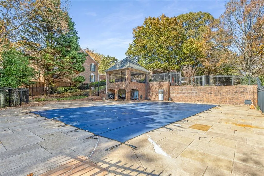 431 The North Chace, Atlanta, Georgia 30328, 4 Bedrooms Bedrooms, ,3 BathroomsBathrooms,Residential,For Sale,431 The North Chace,7683720