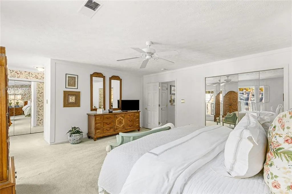 431 The North Chace, Atlanta, Georgia 30328, 4 Bedrooms Bedrooms, ,3 BathroomsBathrooms,Residential,For Sale,431 The North Chace,7683720