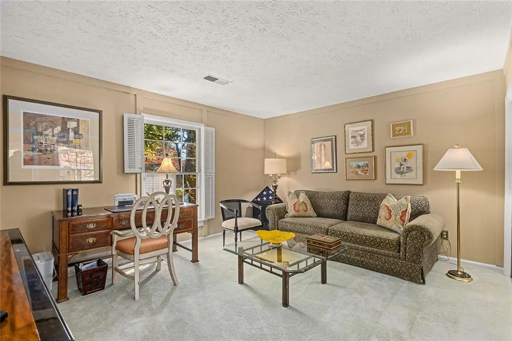 431 The North Chace, Atlanta, Georgia 30328, 4 Bedrooms Bedrooms, ,3 BathroomsBathrooms,Residential,For Sale,431 The North Chace,7683720