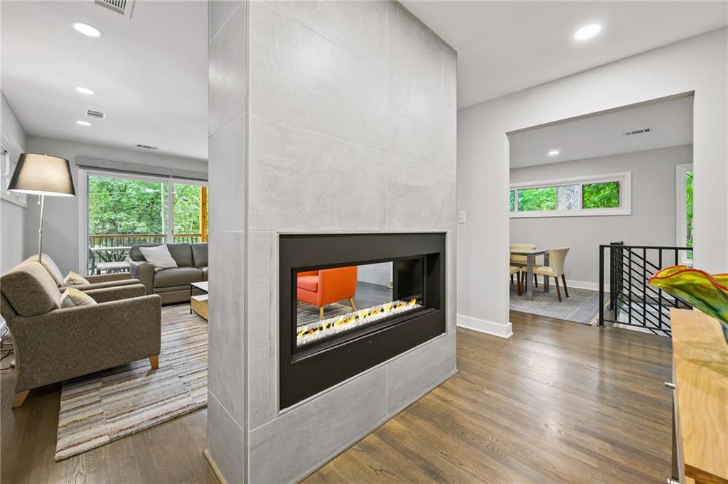 100 Angus Trail, Sandy Springs, Georgia 30328, 3 Bedrooms Bedrooms, ,3 BathroomsBathrooms,Residential,Sold,100 Angus Trail,7283870