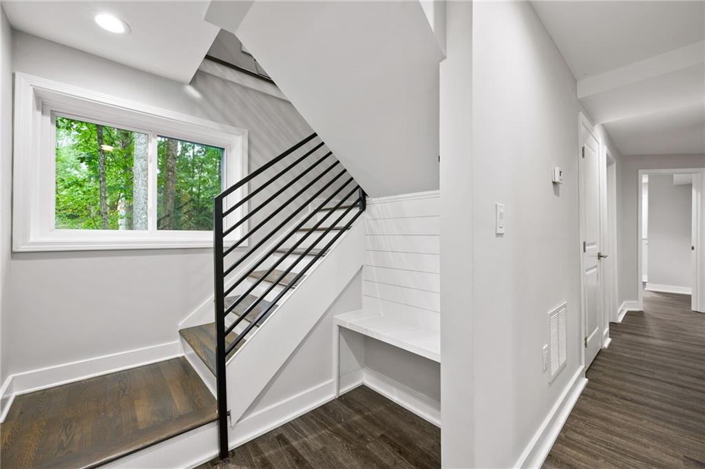 100 Angus Trail, Sandy Springs, Georgia 30328, 3 Bedrooms Bedrooms, ,3 BathroomsBathrooms,Residential,Sold,100 Angus Trail,7283870