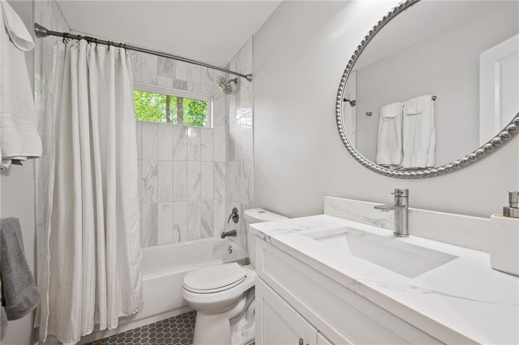 100 Angus Trail, Sandy Springs, Georgia 30328, 3 Bedrooms Bedrooms, ,3 BathroomsBathrooms,Residential,Sold,100 Angus Trail,7283870