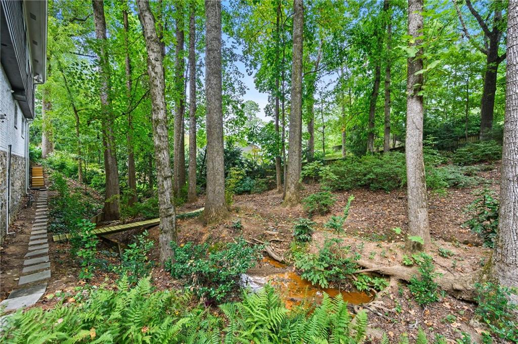 100 Angus Trail, Sandy Springs, Georgia 30328, 3 Bedrooms Bedrooms, ,3 BathroomsBathrooms,Residential,Sold,100 Angus Trail,7283870