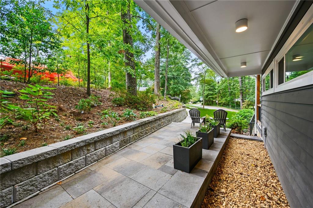 100 Angus Trail, Sandy Springs, Georgia 30328, 3 Bedrooms Bedrooms, ,3 BathroomsBathrooms,Residential,Sold,100 Angus Trail,7283870