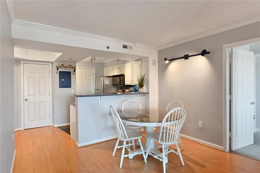 795 Hammond Drive Unit 1107, Atlanta, Georgia 30328, 2 Bedrooms Bedrooms, ,2 BathroomsBathrooms,Residential,Sold,795 Hammond Drive Unit 1107,6710462