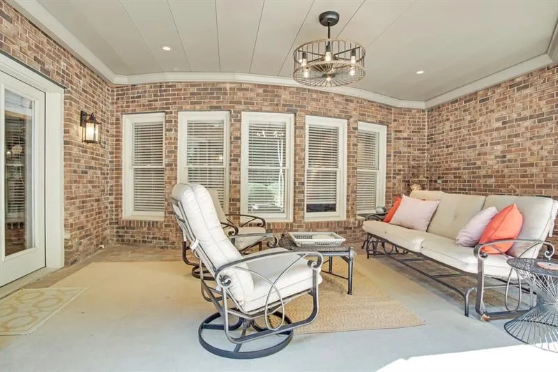 745 Latour Drive, Sandy Springs, Georgia 30350, 6 Bedrooms Bedrooms, ,4 BathroomsBathrooms,Residential,Sold,745 Latour Drive,6636094