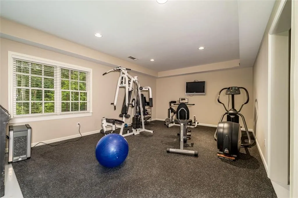 315 Enclave Circle, Atlanta, Georgia 30342, 5 Bedrooms Bedrooms, ,4 BathroomsBathrooms,Residential,Sold,315 Enclave Circle,7231529