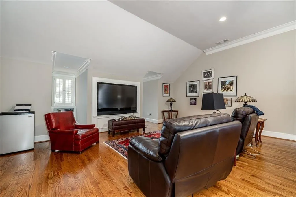 315 Enclave Circle, Atlanta, Georgia 30342, 5 Bedrooms Bedrooms, ,4 BathroomsBathrooms,Residential,Sold,315 Enclave Circle,7231529