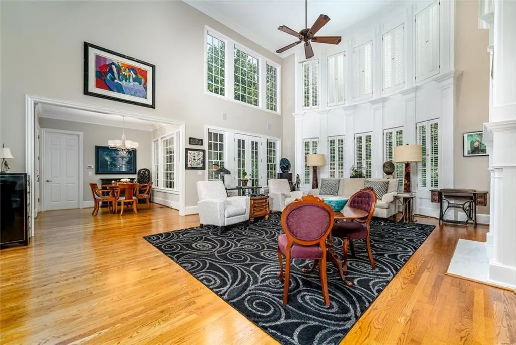 315 Enclave Circle, Atlanta, Georgia 30342, 5 Bedrooms Bedrooms, ,4 BathroomsBathrooms,Residential,Sold,315 Enclave Circle,7231529