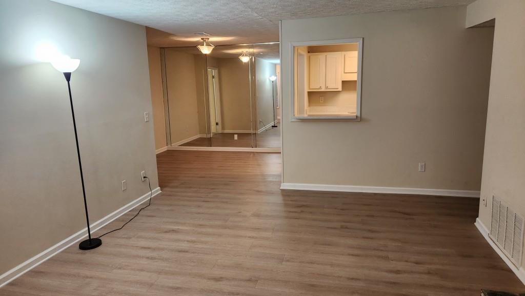 1407 Vicksburg Place, Sandy Springs, Georgia 30350, 2 Bedrooms Bedrooms, ,2 BathroomsBathrooms,Residential,Sold,1407 Vicksburg Place,7282910