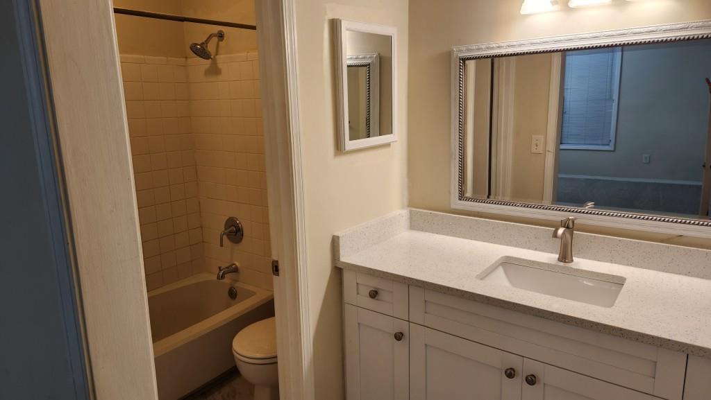 1407 Vicksburg Place, Sandy Springs, Georgia 30350, 2 Bedrooms Bedrooms, ,2 BathroomsBathrooms,Residential,Sold,1407 Vicksburg Place,7282910