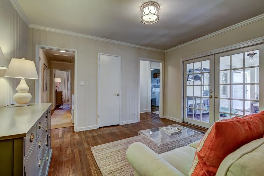 501 Carolwood Lane, Atlanta, Georgia 30342, 3 Bedrooms Bedrooms, ,2 BathroomsBathrooms,Residential,Sold,501 Carolwood Lane,5959022