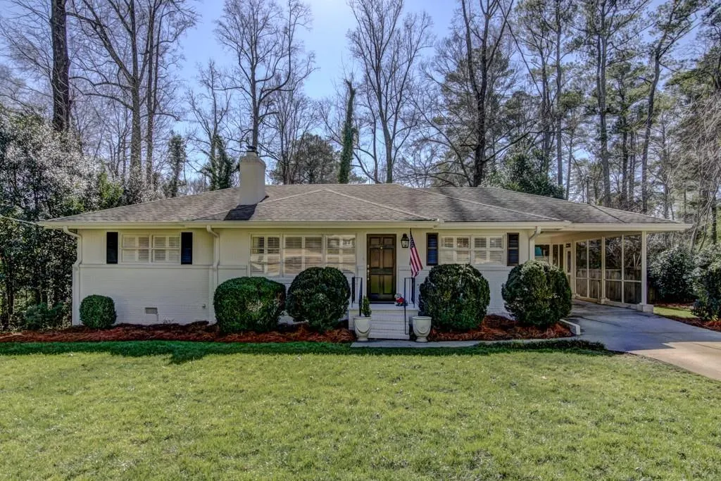 501 Carolwood Lane, Atlanta, Georgia 30342, 3 Bedrooms Bedrooms, ,2 BathroomsBathrooms,Residential,Sold,501 Carolwood Lane,5959022