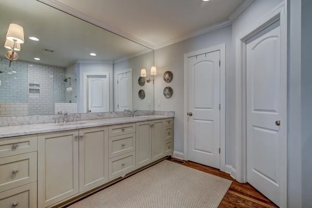 501 Carolwood Lane, Atlanta, Georgia 30342, 3 Bedrooms Bedrooms, ,2 BathroomsBathrooms,Residential,Sold,501 Carolwood Lane,5959022