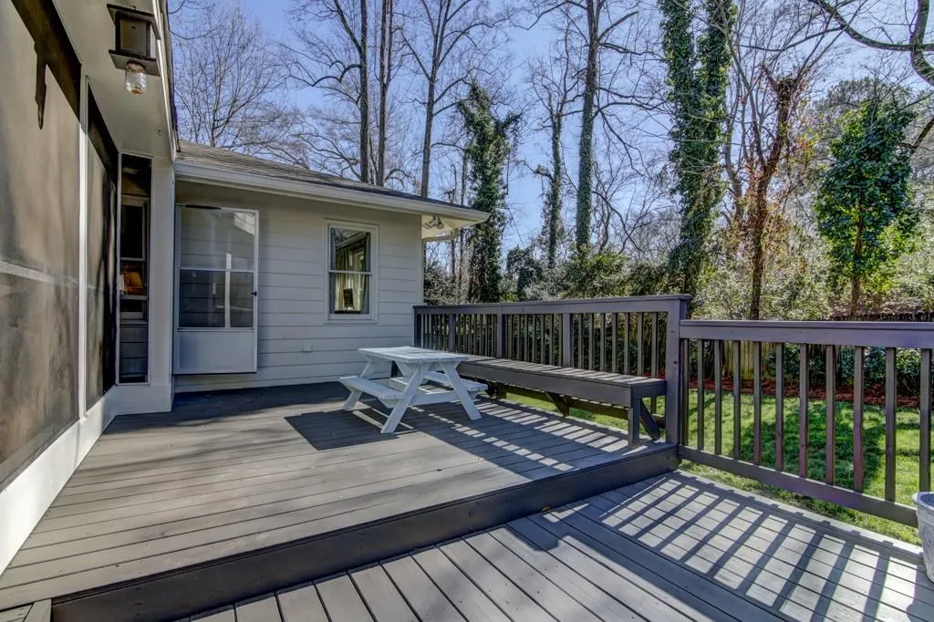 501 Carolwood Lane, Atlanta, Georgia 30342, 3 Bedrooms Bedrooms, ,2 BathroomsBathrooms,Residential,Sold,501 Carolwood Lane,5959022