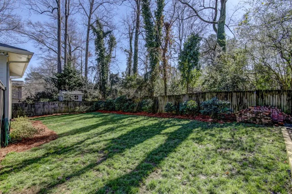 501 Carolwood Lane, Atlanta, Georgia 30342, 3 Bedrooms Bedrooms, ,2 BathroomsBathrooms,Residential,Sold,501 Carolwood Lane,5959022