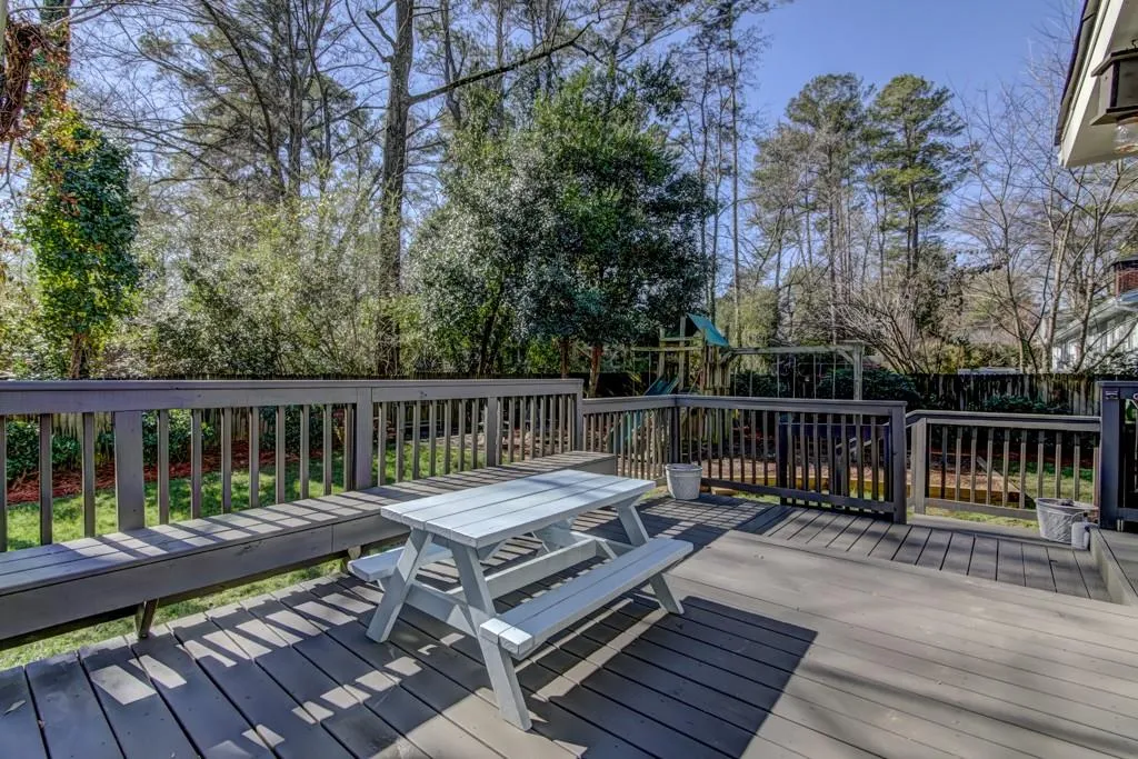501 Carolwood Lane, Atlanta, Georgia 30342, 3 Bedrooms Bedrooms, ,2 BathroomsBathrooms,Residential,Sold,501 Carolwood Lane,5959022