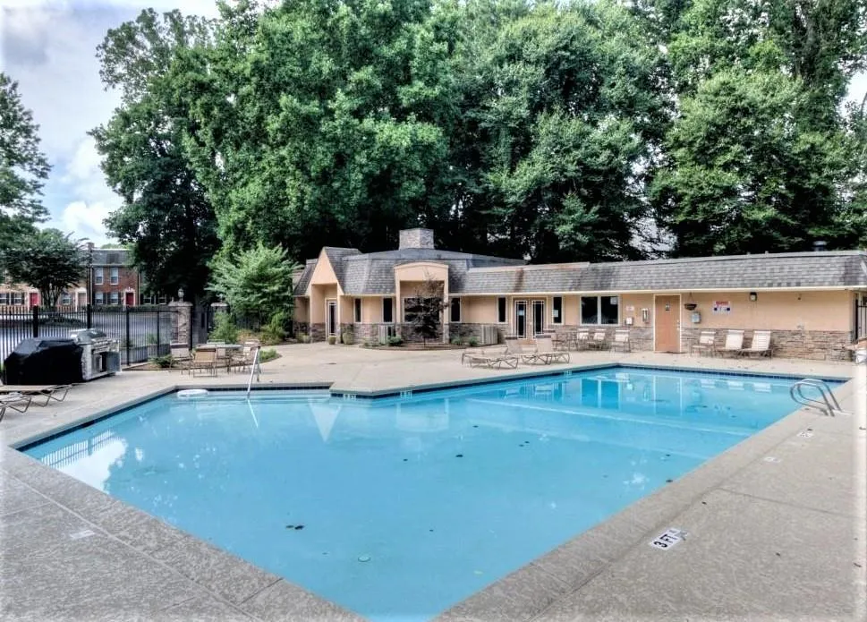 175 North River Drive Unit B, Sandy Springs, Georgia 30350, 2 Bedrooms Bedrooms, ,2 BathroomsBathrooms,Residential,Sold,175 North River Drive Unit B,6576946