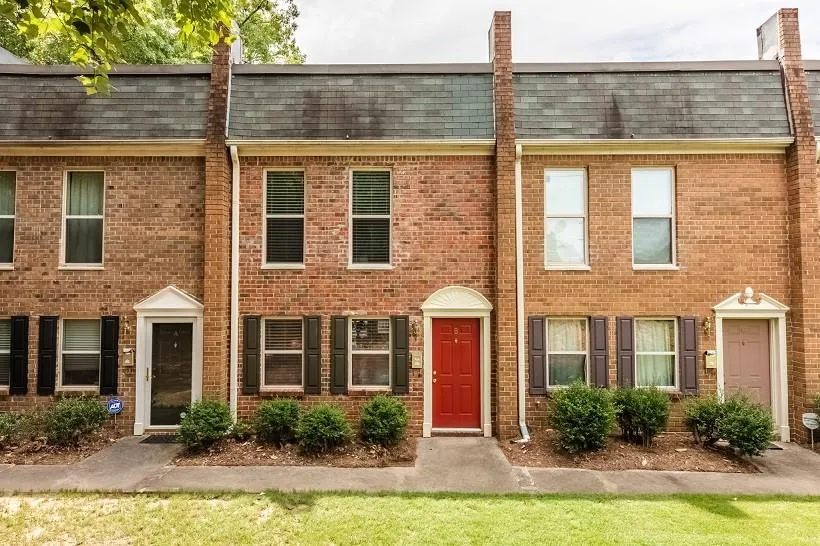 175 North River Drive Unit B, Sandy Springs, Georgia 30350, 2 Bedrooms Bedrooms, ,2 BathroomsBathrooms,Residential,Sold,175 North River Drive Unit B,6576946