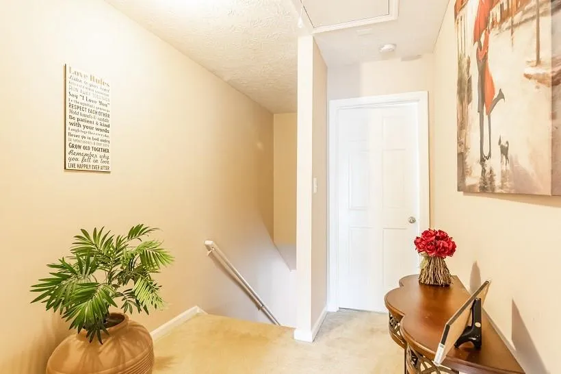175 North River Drive Unit B, Sandy Springs, Georgia 30350, 2 Bedrooms Bedrooms, ,2 BathroomsBathrooms,Residential,Sold,175 North River Drive Unit B,6576946