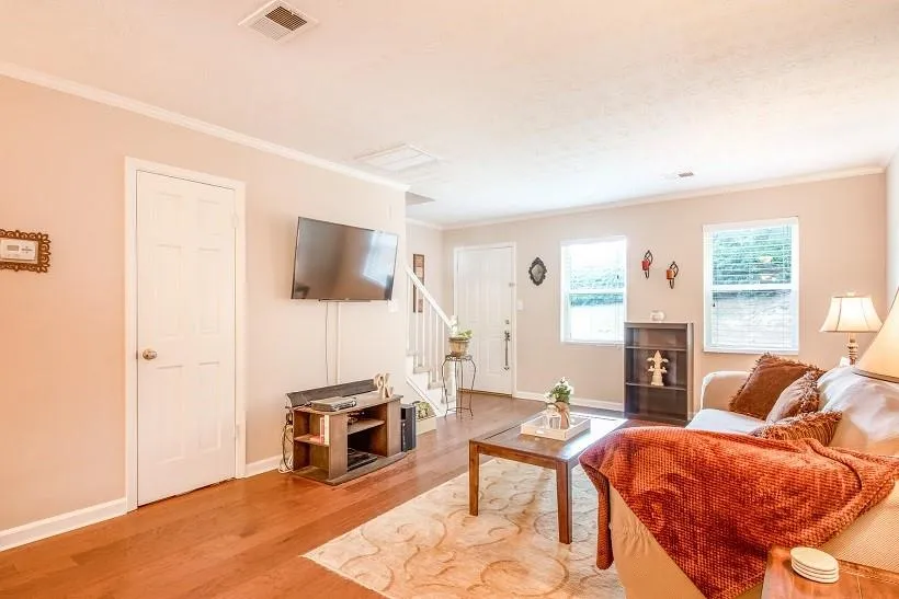 175 North River Drive Unit B, Sandy Springs, Georgia 30350, 2 Bedrooms Bedrooms, ,2 BathroomsBathrooms,Residential,Sold,175 North River Drive Unit B,6576946