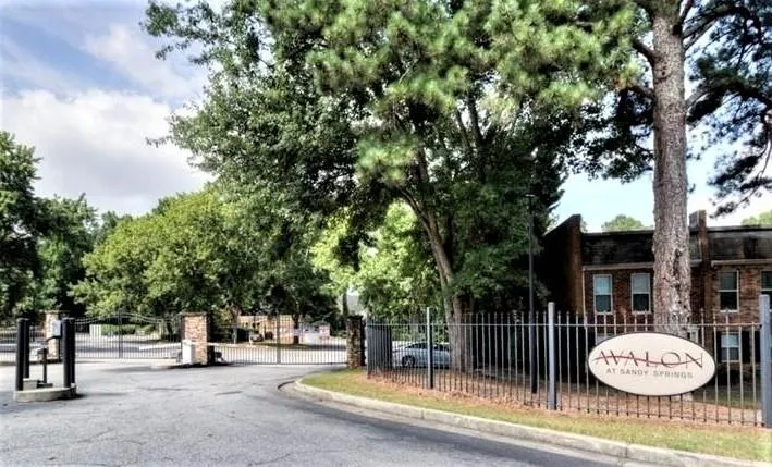 175 North River Drive Unit B, Sandy Springs, Georgia 30350, 2 Bedrooms Bedrooms, ,2 BathroomsBathrooms,Residential,Sold,175 North River Drive Unit B,6576946