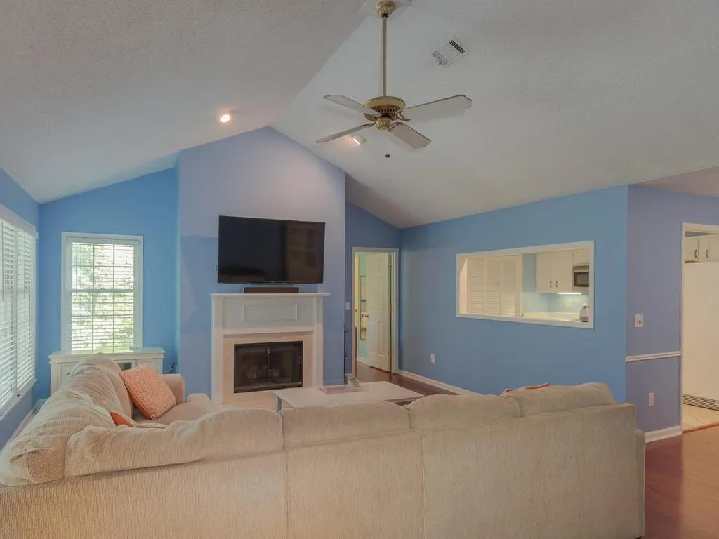 804 Camden Court, Sandy Springs, Georgia 30327, 2 Bedrooms Bedrooms, ,2 BathroomsBathrooms,Residential,Sold,804 Camden Court,6603416