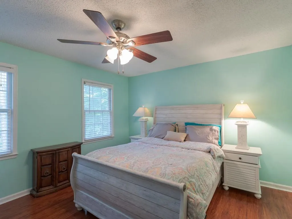 804 Camden Court, Sandy Springs, Georgia 30327, 2 Bedrooms Bedrooms, ,2 BathroomsBathrooms,Residential,Sold,804 Camden Court,6603416