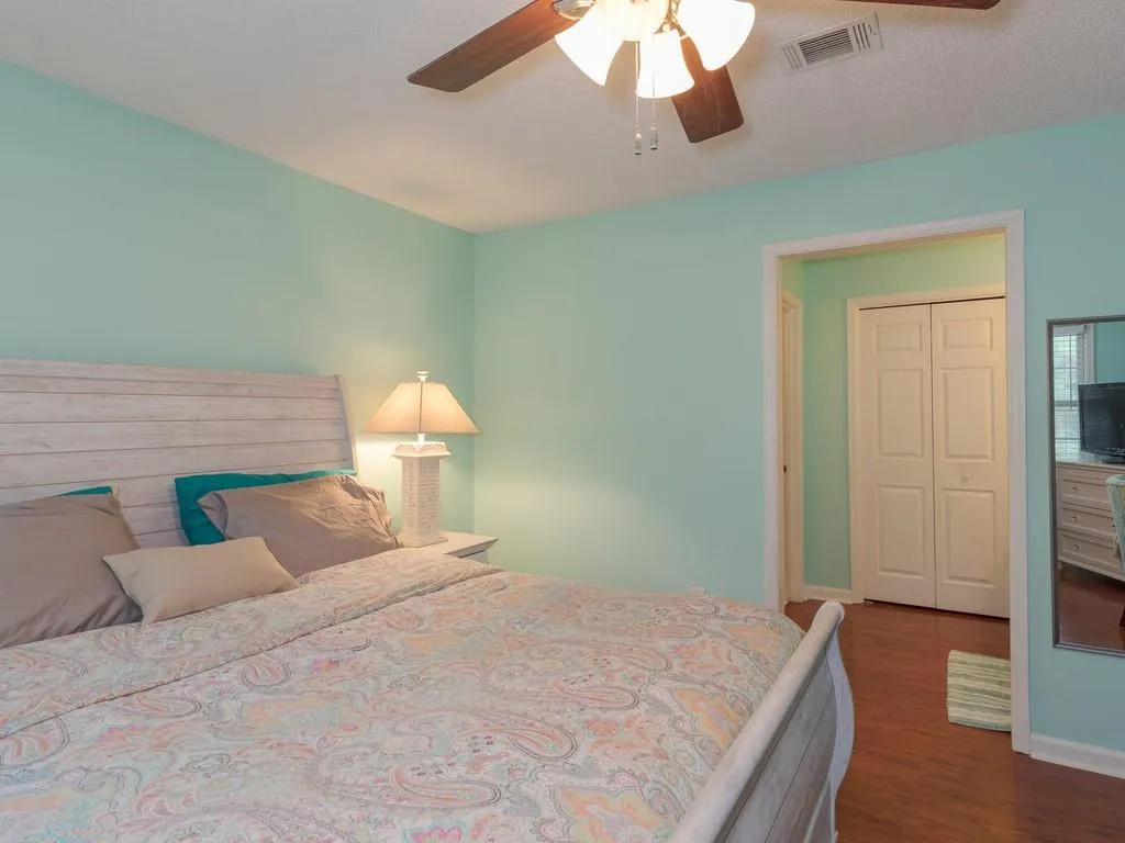 804 Camden Court, Sandy Springs, Georgia 30327, 2 Bedrooms Bedrooms, ,2 BathroomsBathrooms,Residential,Sold,804 Camden Court,6603416