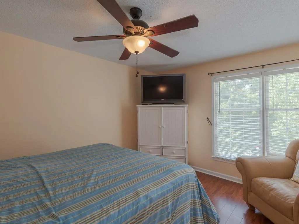 804 Camden Court, Sandy Springs, Georgia 30327, 2 Bedrooms Bedrooms, ,2 BathroomsBathrooms,Residential,Sold,804 Camden Court,6603416