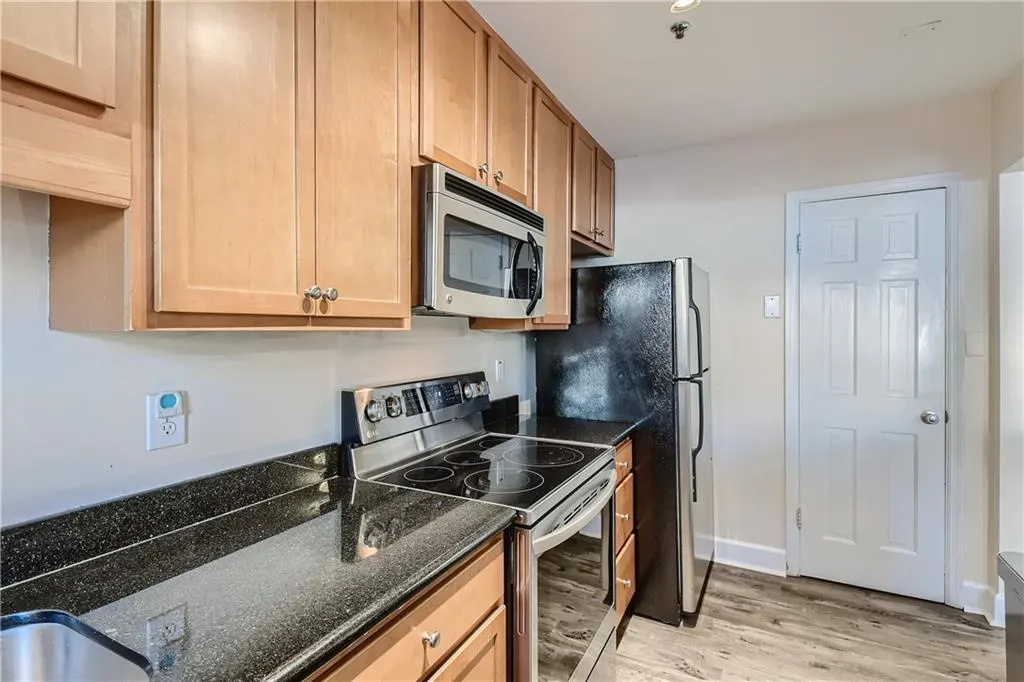 225 Winding River Drive Unit G, Sandy Springs, Georgia 30350, 2 Bedrooms Bedrooms, ,2 BathroomsBathrooms,Residential,Sold,225 Winding River Drive Unit G,6970535