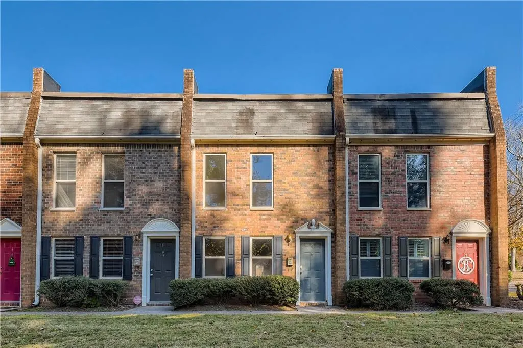 225 Winding River Drive Unit G, Sandy Springs, Georgia 30350, 2 Bedrooms Bedrooms, ,2 BathroomsBathrooms,Residential,Sold,225 Winding River Drive Unit G,6970535