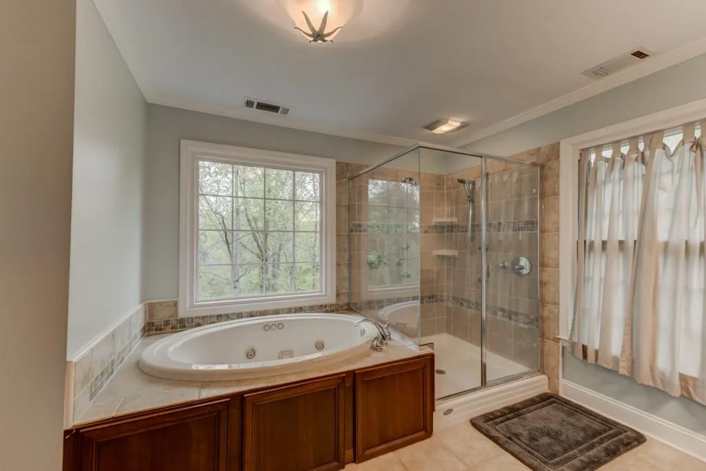 560 Calaveras Drive, Sandy Springs, Georgia 30350, 4 Bedrooms Bedrooms, ,2 BathroomsBathrooms,Residential,Sold,560 Calaveras Drive,6534197