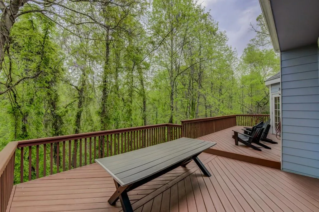 560 Calaveras Drive, Sandy Springs, Georgia 30350, 4 Bedrooms Bedrooms, ,2 BathroomsBathrooms,Residential,Sold,560 Calaveras Drive,6534197