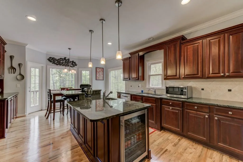 560 Calaveras Drive, Sandy Springs, Georgia 30350, 4 Bedrooms Bedrooms, ,2 BathroomsBathrooms,Residential,Sold,560 Calaveras Drive,6534197