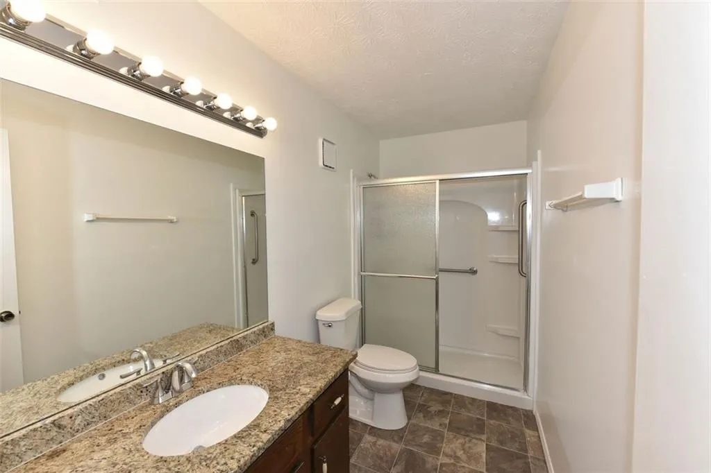 1102 Woodcliff Drive Unit 1102, Atlanta, Georgia 30350, 2 Bedrooms Bedrooms, ,2 BathroomsBathrooms,Residential,Sold,1102 Woodcliff Drive Unit 1102,6114157