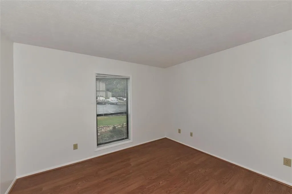 1102 Woodcliff Drive Unit 1102, Atlanta, Georgia 30350, 2 Bedrooms Bedrooms, ,2 BathroomsBathrooms,Residential,Sold,1102 Woodcliff Drive Unit 1102,6114157