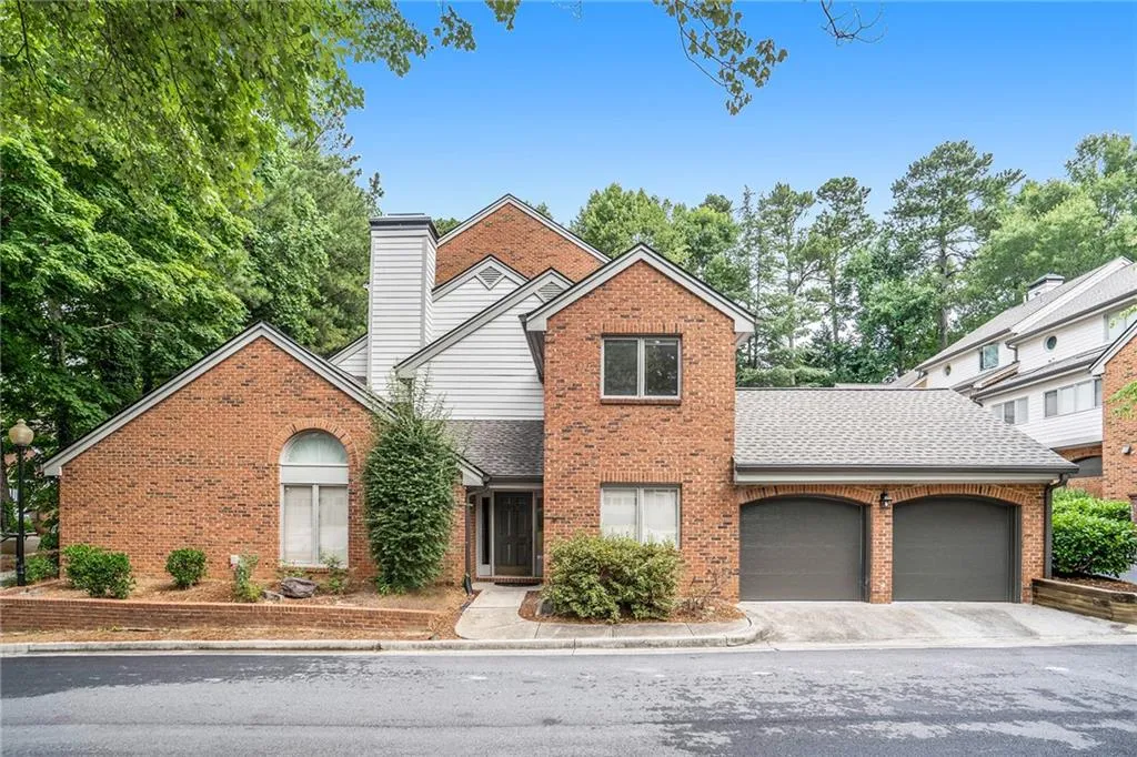 25 Westfair Court, Sandy Springs, Georgia 30328, 3 Bedrooms Bedrooms, ,2 BathroomsBathrooms,Residential,Sold,25 Westfair Court,6911868