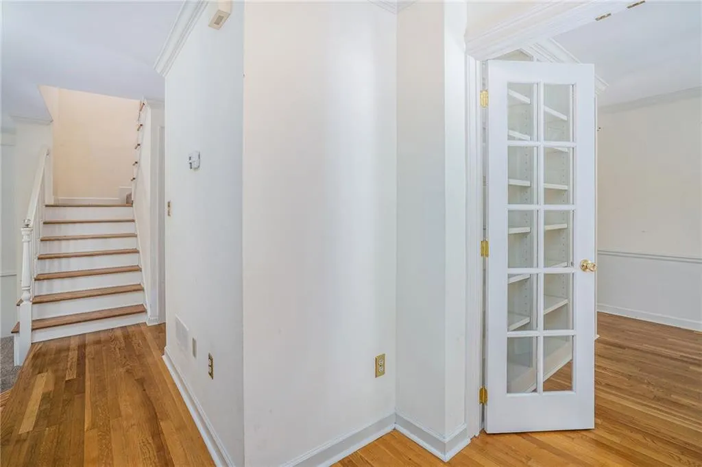 25 Westfair Court, Sandy Springs, Georgia 30328, 3 Bedrooms Bedrooms, ,2 BathroomsBathrooms,Residential,Sold,25 Westfair Court,6911868